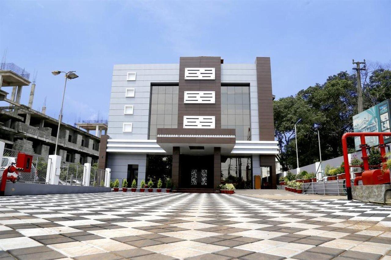 Rydges Inn Kottakkal ภายนอก รูปภาพ